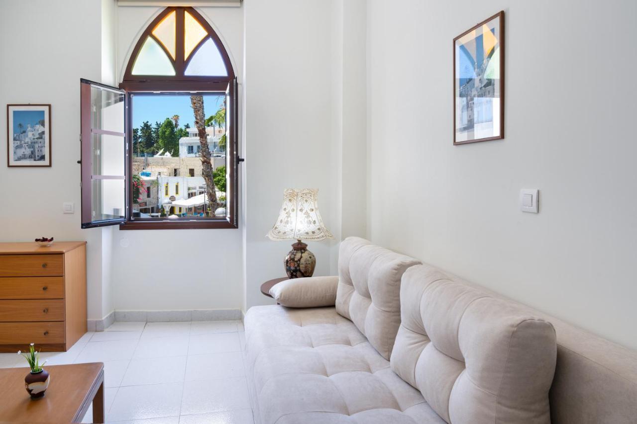 Port House Apartment *