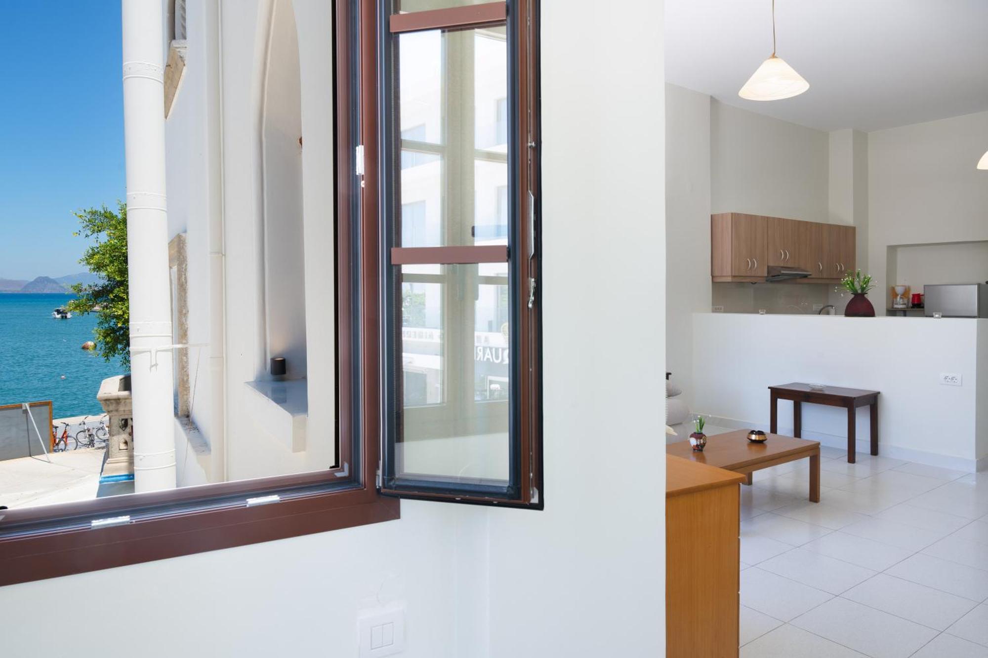 Port House Apartment